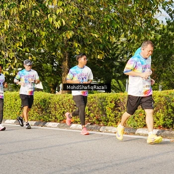 Runner Photo 8400271