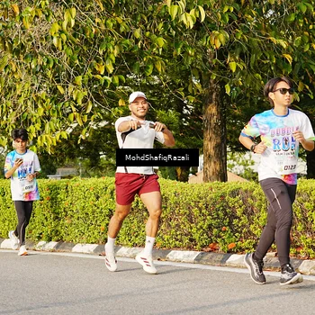 Runner Photo 8400278