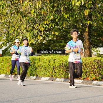 Runner Photo 8400283
