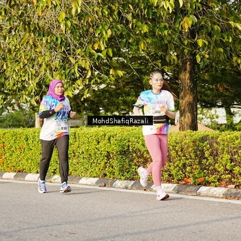 Runner Photo 8400284