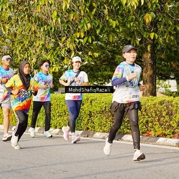 Runner Photo 8400286