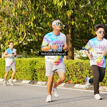 Runner Photo 8400287