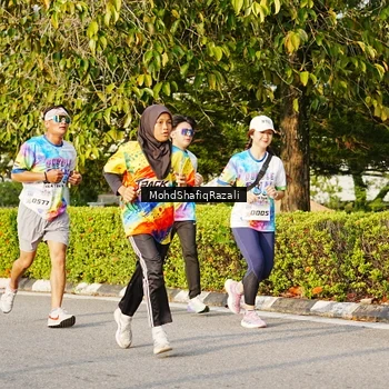 Runner Photo 8400294