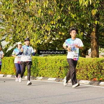 Runner Photo 8400298