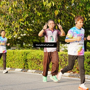 Runner Photo 8400302