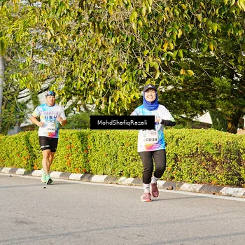 Runner Photo 8400316