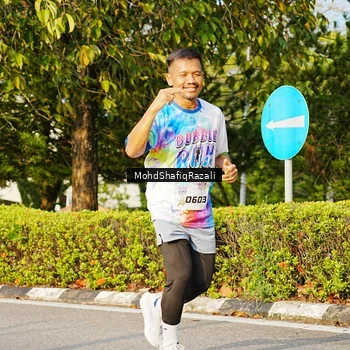 Runner Photo 8400323