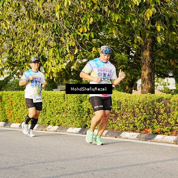 Runner Photo 8400324