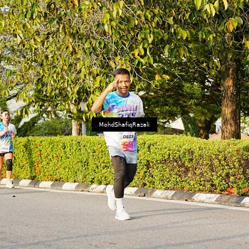Runner Photo 8400335