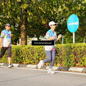 Runner Photo 8400346