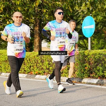 Runner Photo 8400362