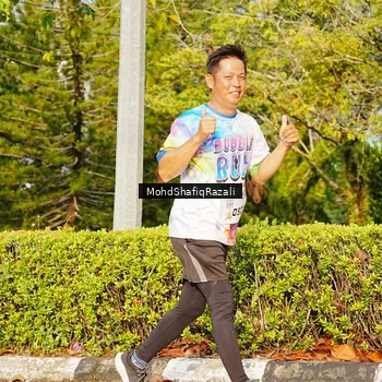 Runner Photo 8400373
