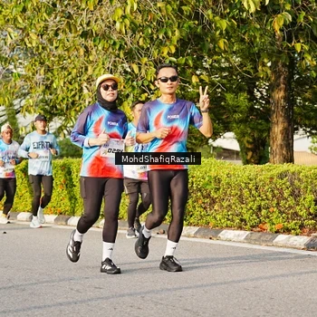 Runner Photo 8400376