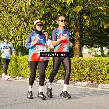 Runner Photo 8400382