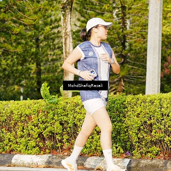 Runner Photo 8400387