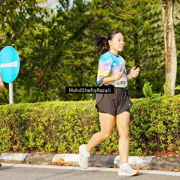 Runner Photo 8400392
