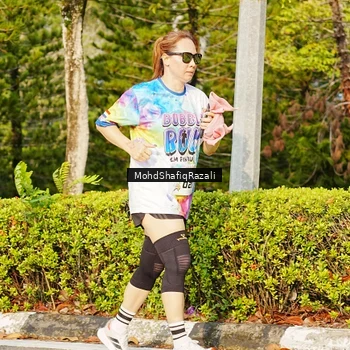 Runner Photo 8400396