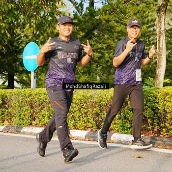 Runner Photo 8400404