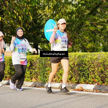 Runner Photo 8400426