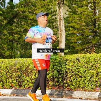 Runner Photo 8400438