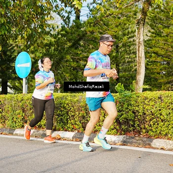 Runner Photo 8400450