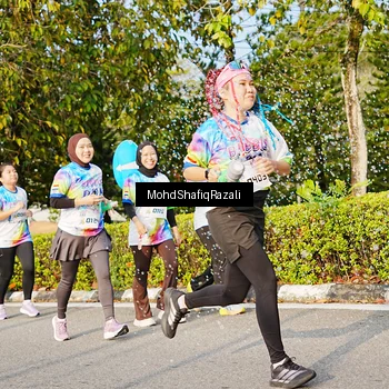 Runner Photo 8400451