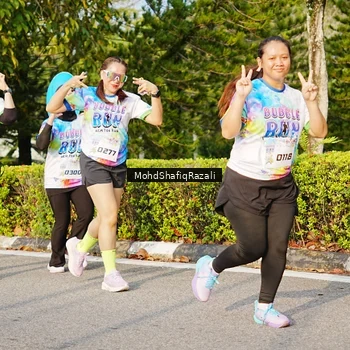 Runner Photo 8400472