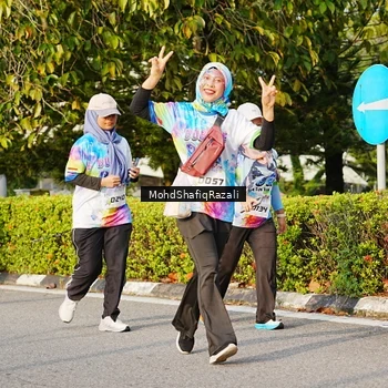 Runner Photo 8400496