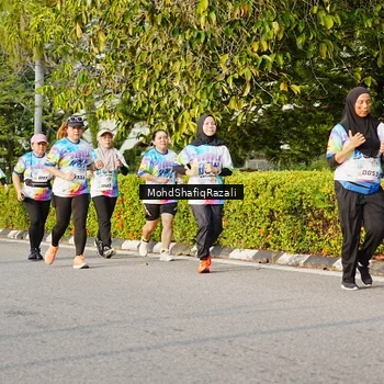Runner Photo 8400508