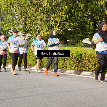 Runner Photo 8400513