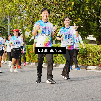 Runner Photo 8400514