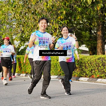 Runner Photo 8400515