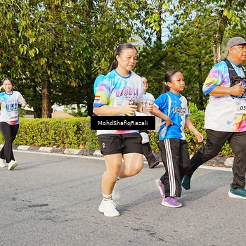 Runner Photo 8400551