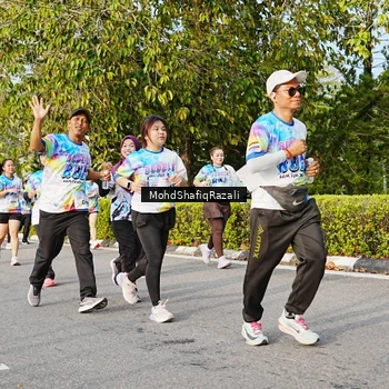 Runner Photo 8400552