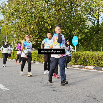 Runner Photo 8400558