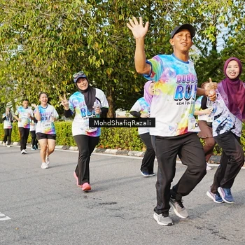 Runner Photo 8400559