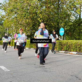 Runner Photo 8400563