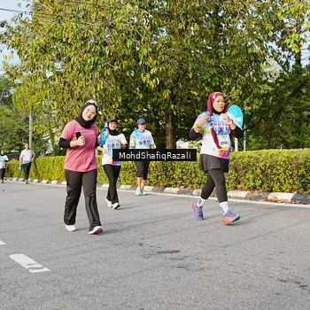 Runner Photo 8400565