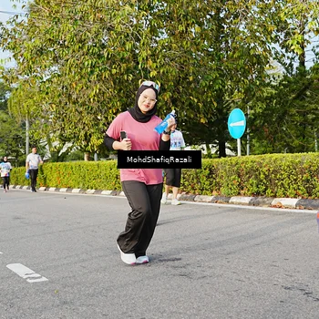 Runner Photo 8400569
