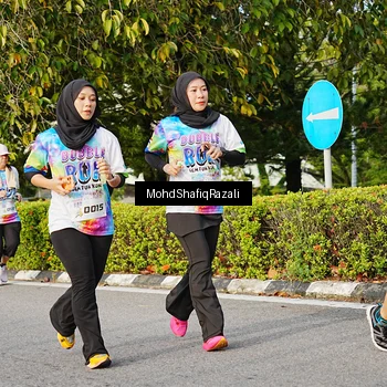 Runner Photo 8400584