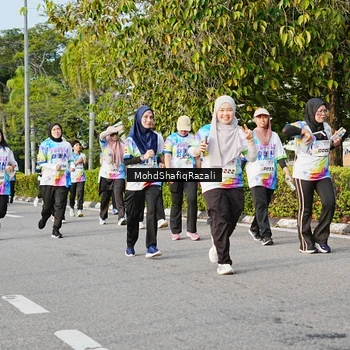 Runner Photo 8400595