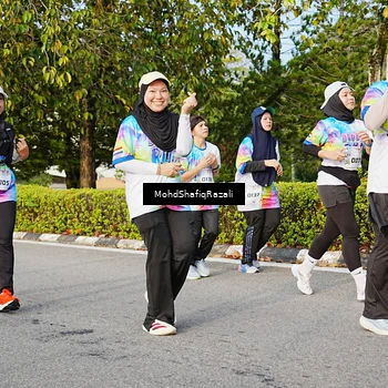 Runner Photo 8400598