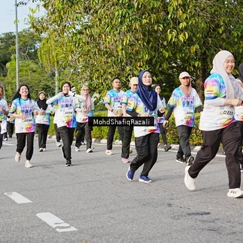 Runner Photo 8400601