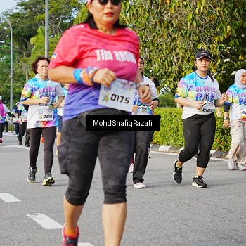 Runner Photo 8400611