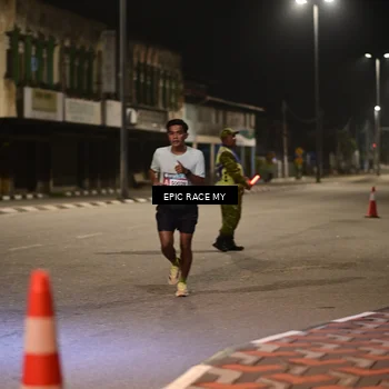 Runner Photo 8400612
