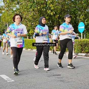 Runner Photo 8400642