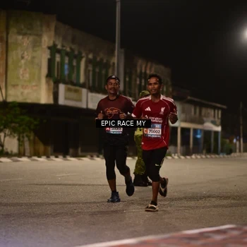 Runner Photo 8400644