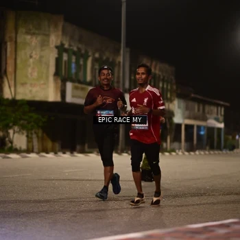 Runner Photo 8400645
