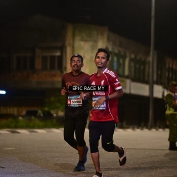 Runner Photo 8400646