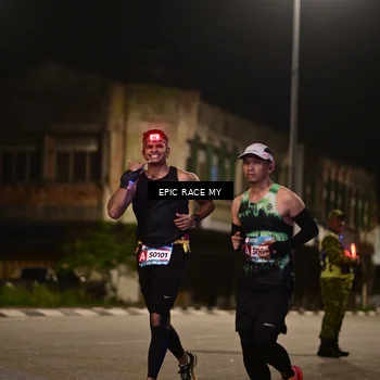 Runner Photo 8400655